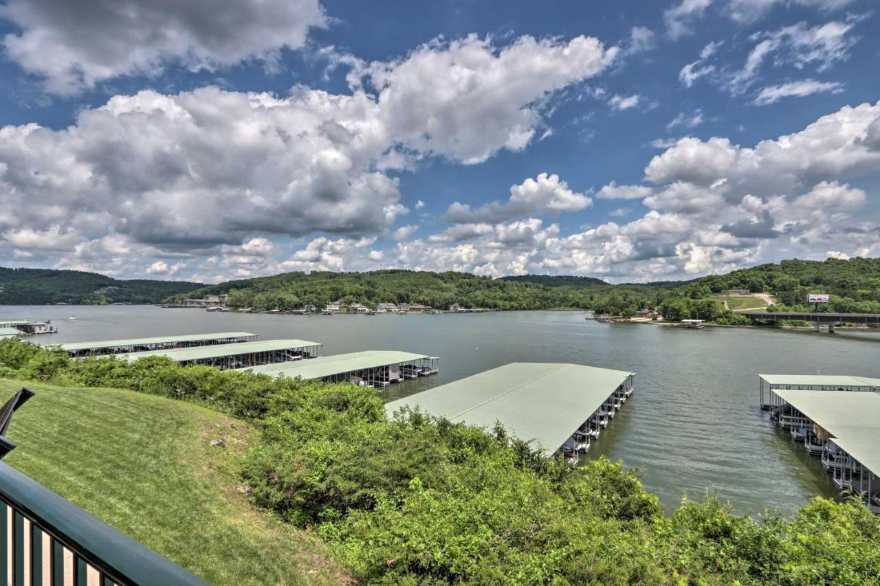 Lakefront Ozark Condo With Balcony And Seasonal Pool! Camdenton Ngoại thất bức ảnh